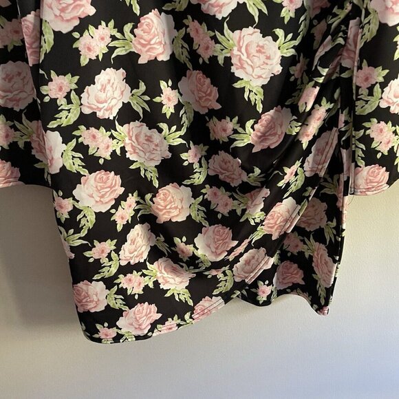 PrettyLittleThing Women Plus 16 Black Rose Print Puff Shoulder Bodycon Dress NWT - Picture 3 of 11